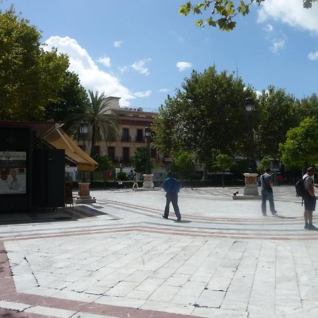 Amplio Apartamento Plaza Nueva Sevilla Eksteriør bilde
