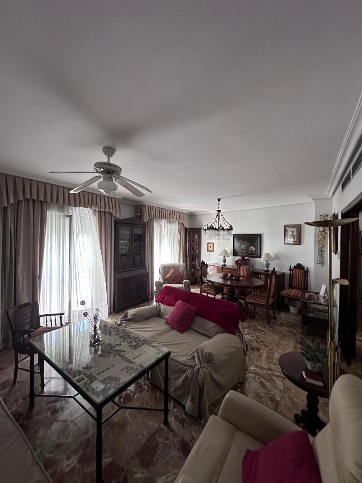 Amplio Apartamento Plaza Nueva Sevilla Eksteriør bilde